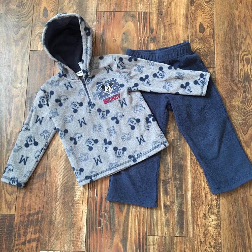 3T Disney fleece sweatsuit